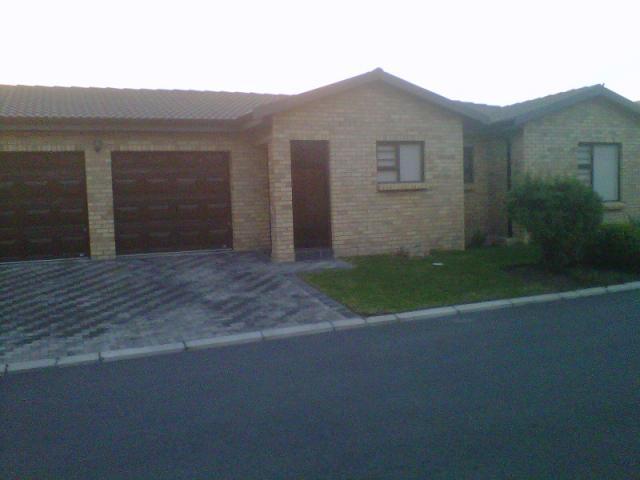 3 Bedroom House for Sale For Sale in Gordons Bay - Private Sale - MR093721