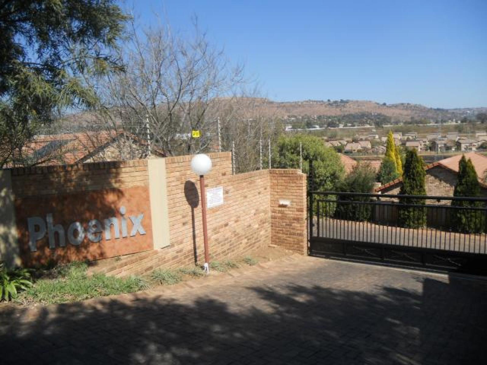Front View of property in Wilgeheuwel 