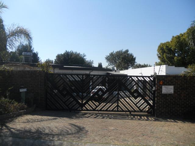 3 Bedroom House for Sale For Sale in Weltevreden Park - Private Sale - MR093832