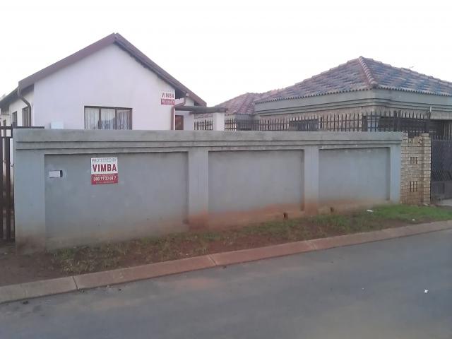 3 Bedroom House for Sale For Sale in Vosloorus - Private Sale - MR094002