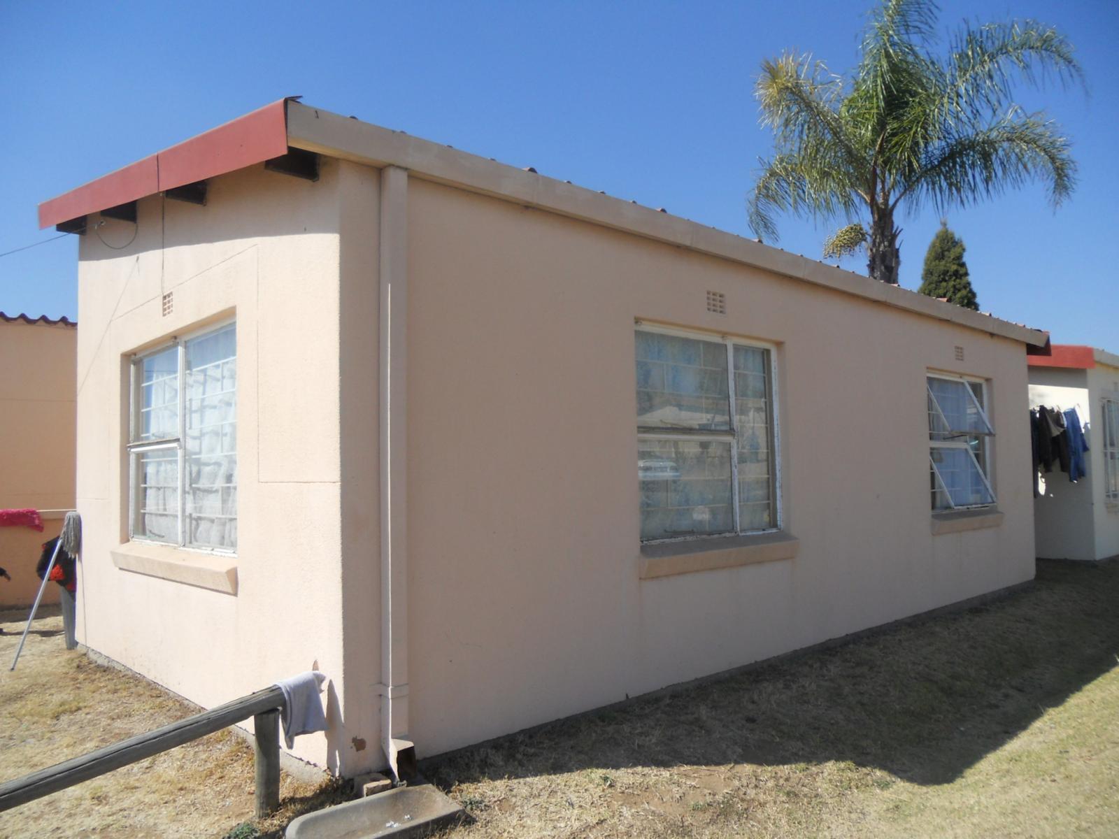 Front View of property in Randburg