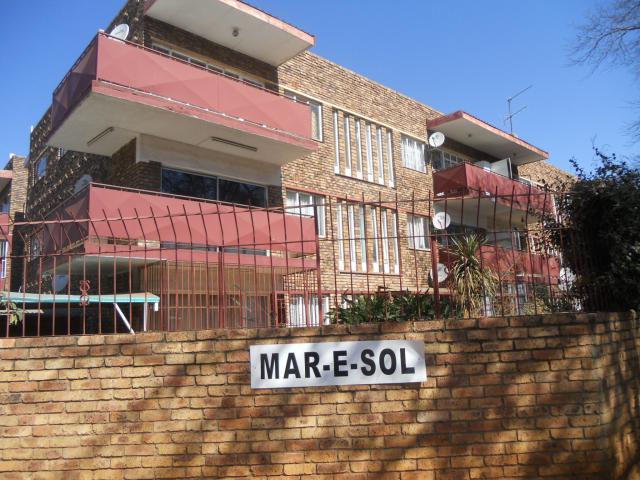 2 Bedroom Apartment for Sale For Sale in Vanderbijlpark - Home Sell - MR094099