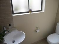 Bathroom 3+ - 6 square meters of property in Big bay