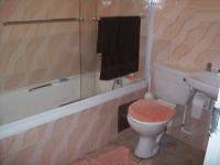Main Bathroom - 2 square meters of property in Benoni
