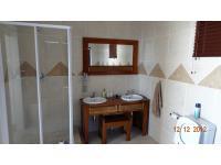 Bathroom 1 of property in Mtwalumi