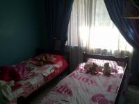 Bed Room 1 - 11 square meters of property in Lenasia South