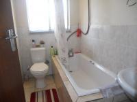 Bathroom 1 - 3 square meters of property in Dalpark