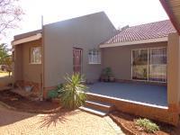 3 Bedroom 2 Bathroom House for Sale for sale in Bloemfontein