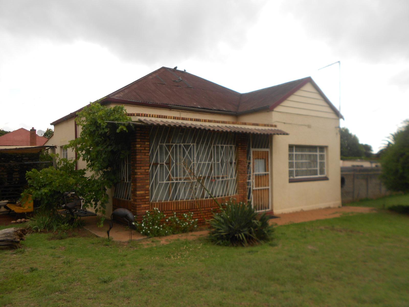 Front View of property in Brakpan