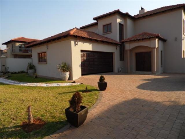 3 Bedroom House for Sale For Sale in Hartbeespoort - Private Sale - MR094813