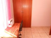 Bed Room 1 - 12 square meters of property in Rayton