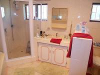 Main Bathroom - 12 square meters of property in Margate