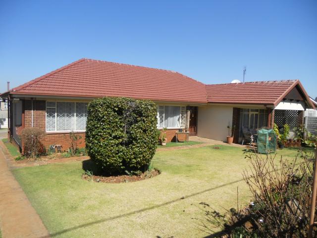 3 Bedroom House for Sale For Sale in Cyrildene - Private Sale - MR094993