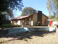 Front View of property in Fontainebleau