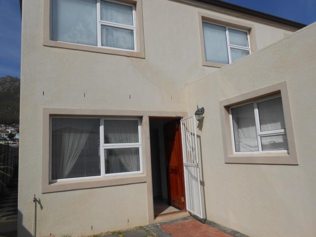 2 Bedroom Duet for Sale For Sale in Gordons Bay - Private Sale - MR095483