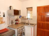 Kitchen - 6 square meters of property in Breaunanda