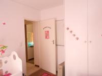 Bed Room 1 - 8 square meters of property in Breaunanda