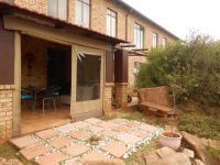 Patio - 10 square meters of property in Breaunanda