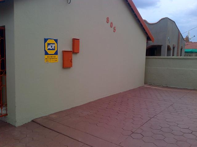 2 Bedroom House for Sale For Sale in Pretoria North - Private Sale - MR095631
