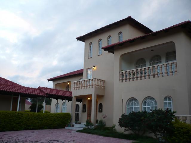 6 Bedroom House for Sale For Sale in Nelspruit Central - Private Sale - MR095653