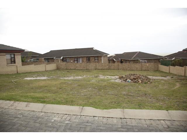 Land for Sale For Sale in Jeffrey's Bay - Home Sell - MR095669