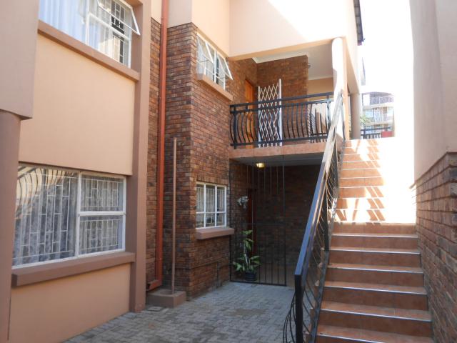 2 Bedroom Sectional Title for Sale For Sale in Pretoria North - Private Sale - MR095720