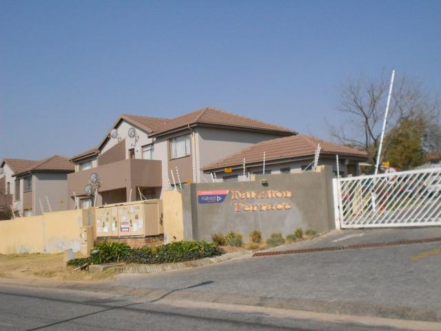 1 Bedroom Sectional Title for Sale For Sale in Midrand - Private Sale - MR095722