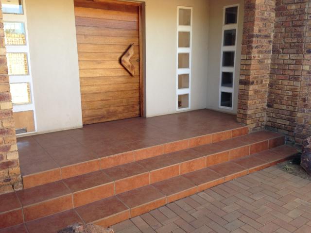 4 Bedroom House for Sale For Sale in Benoni - Private Sale - MR095842