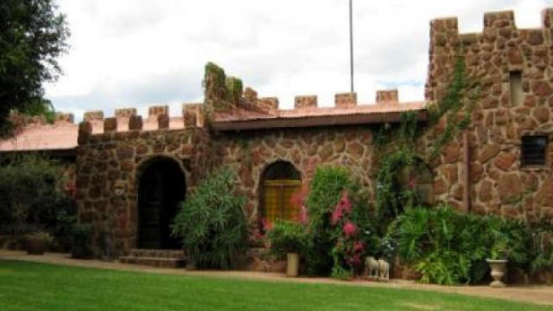 Front View of property in Pretoria North