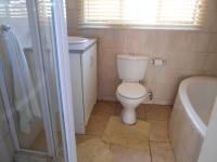 Bathroom 3+ - 31 square meters of property in Birchleigh North