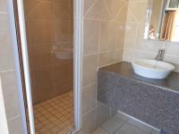 Bathroom 3+ - 31 square meters of property in Birchleigh North