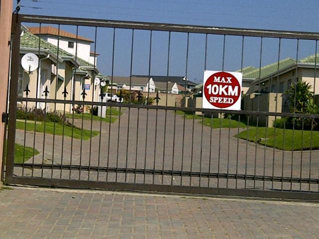 2 Bedroom Cluster for Sale For Sale in Port Alfred - Home Sell - MR096108