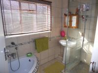 Main Bathroom - 7 square meters of property in Drummond