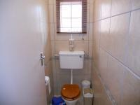 Main Bathroom - 7 square meters of property in Drummond