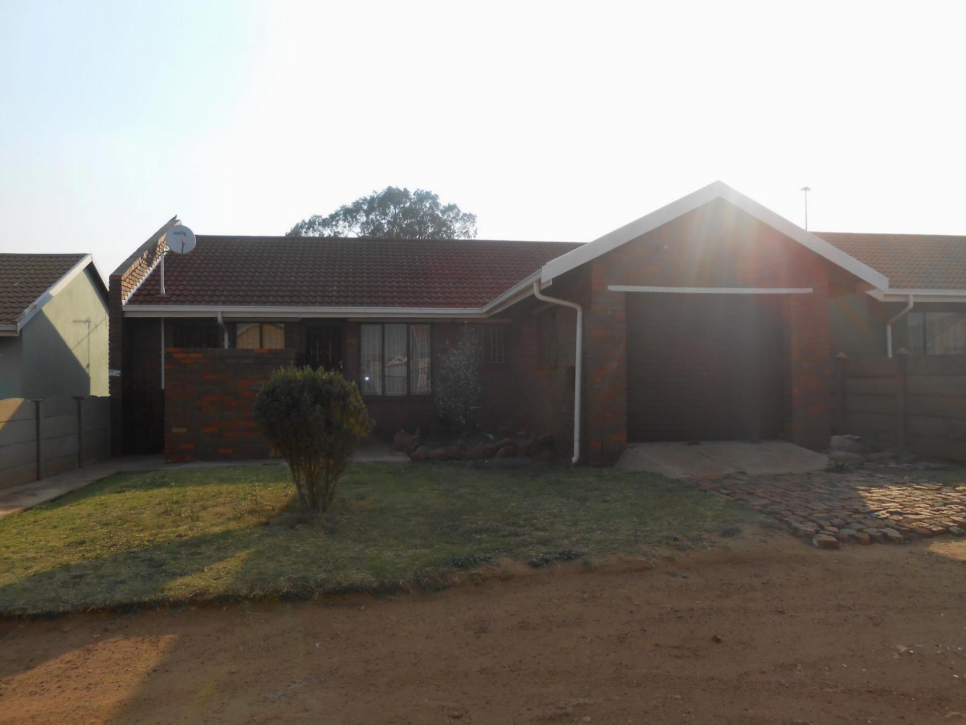 Front View of property in Vereeniging