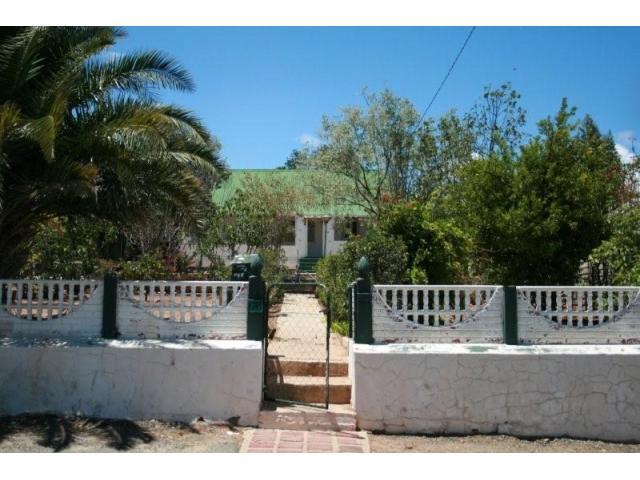 5 Bedroom House for Sale For Sale in Oudtshoorn - Home Sell - MR096387