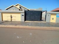 2 Bedroom 1 Bathroom House for Sale for sale in Protea Glen