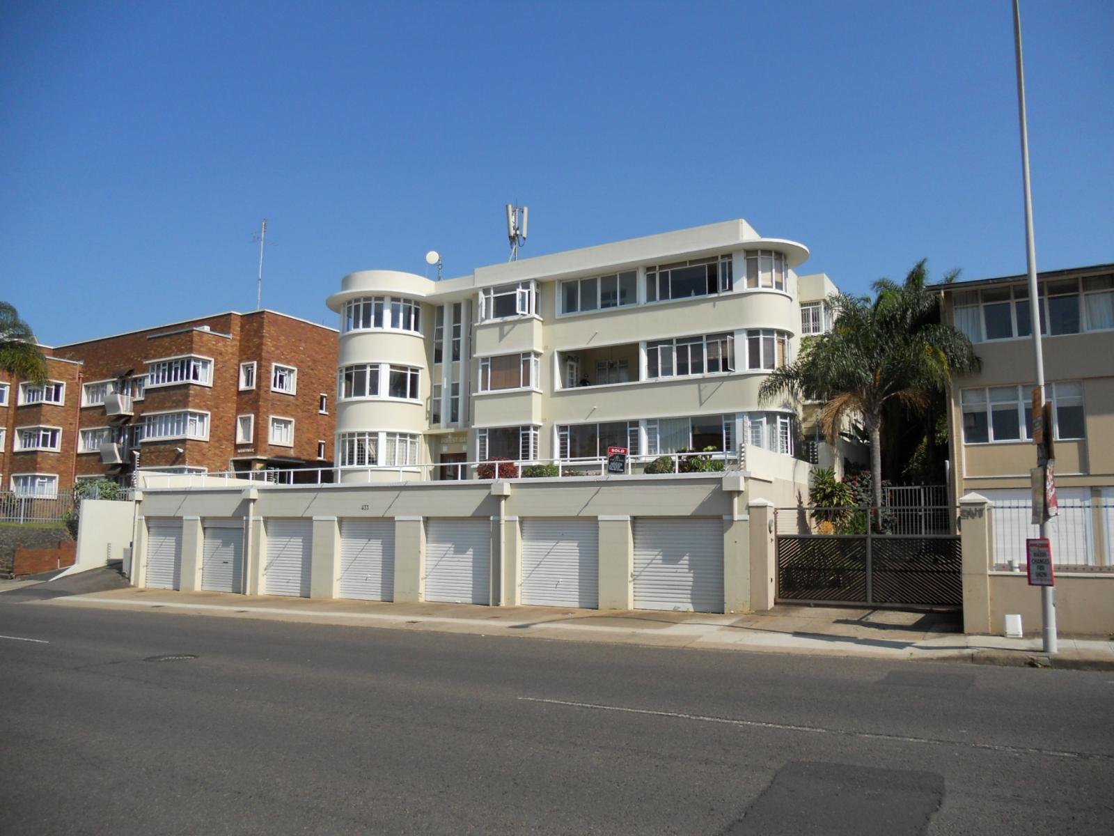 Front View of property in Durban Central