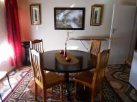 Dining Room - 14 square meters of property in Oudtshoorn