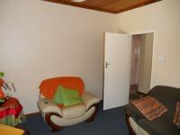 Bed Room 2 - 20 square meters of property in Oudtshoorn