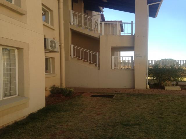 3 Bedroom Duplex for Sale For Sale in Benoni - Private Sale - MR096554