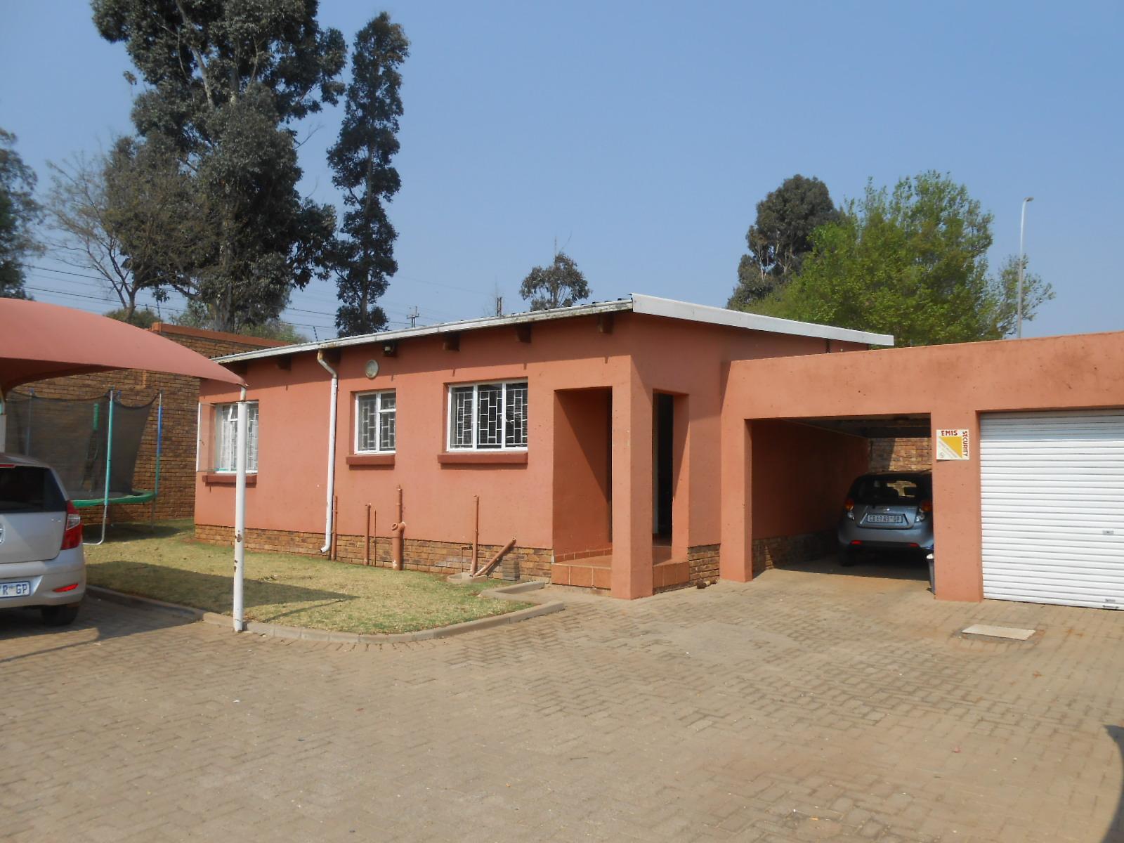 Front View of property in Heidelberg - GP