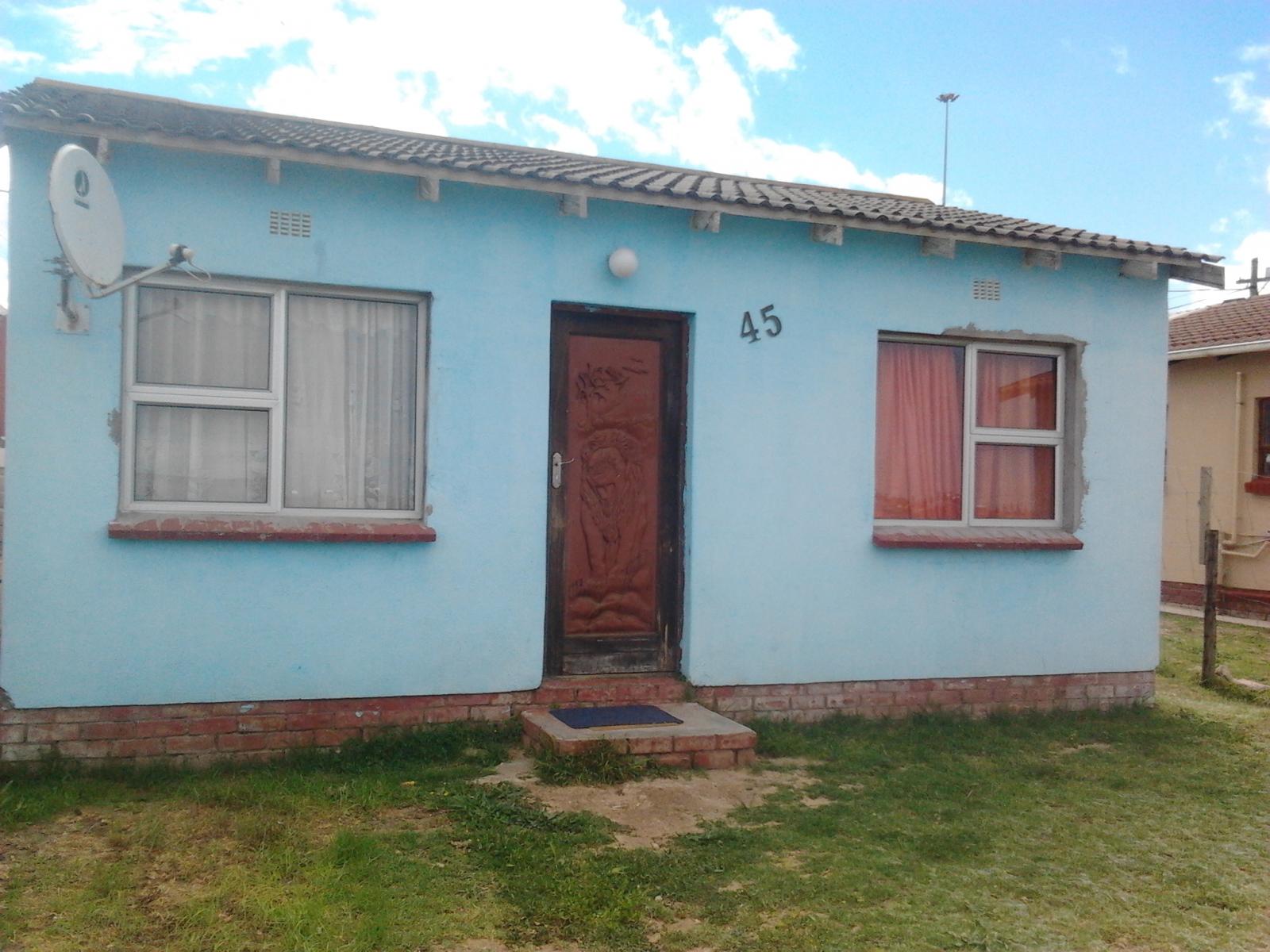 Front View of property in Port Elizabeth Central