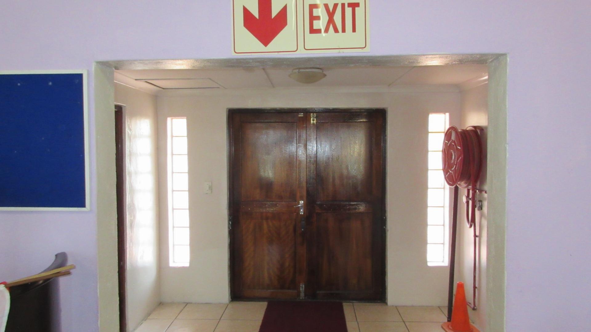 Spaces - 44 square meters of property in Westridge CP