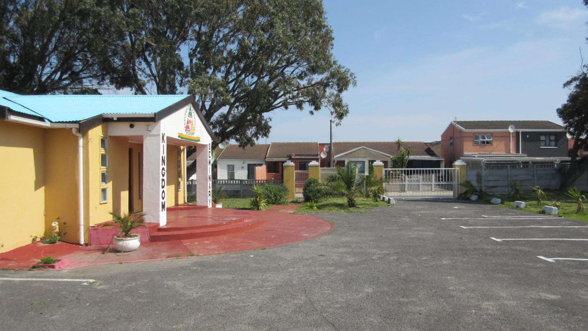 Front View of property in Westridge CP