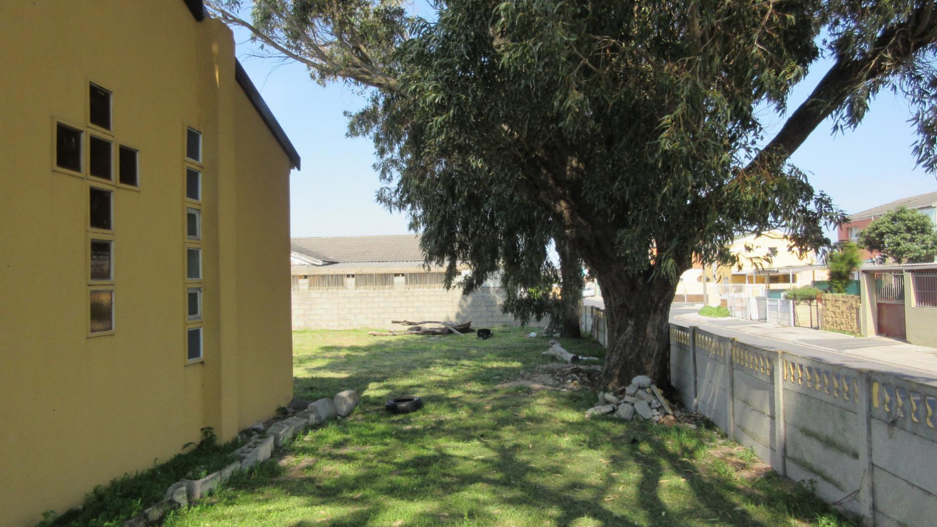 Front View of property in Westridge CP