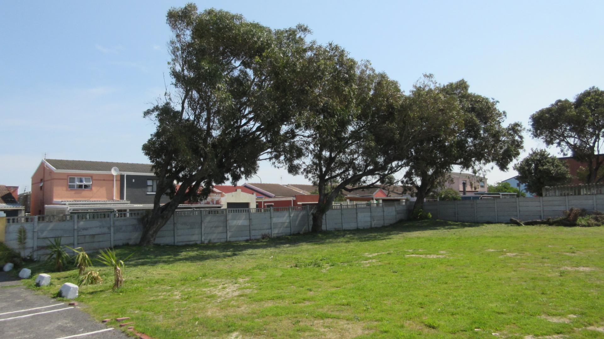 Front View of property in Westridge CP