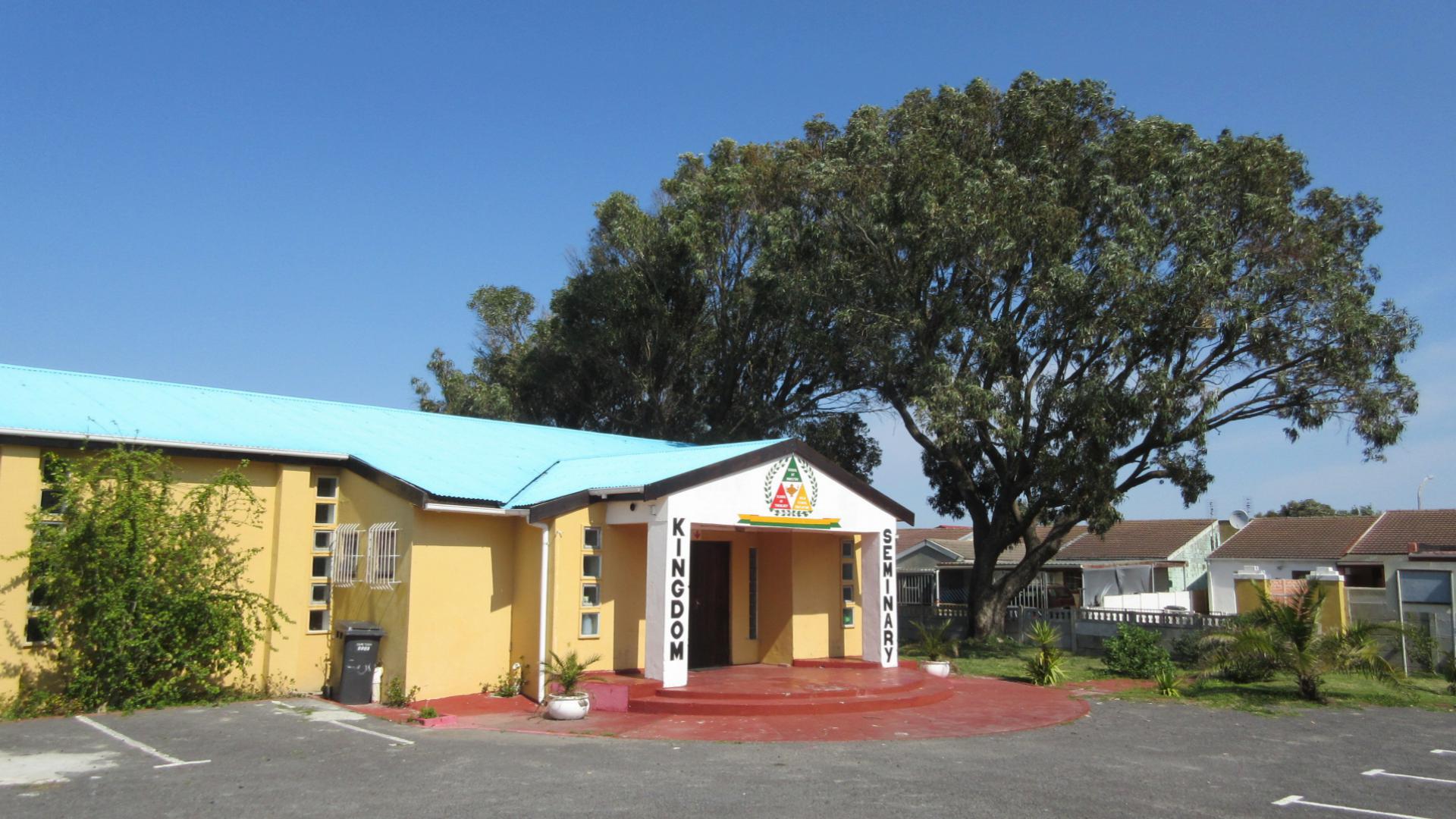 Front View of property in Westridge CP