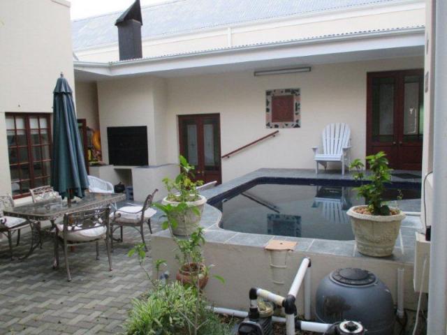 5 Bedroom House for Sale For Sale in Onrus Rivier (Onrus) - Private Sale - MR096711