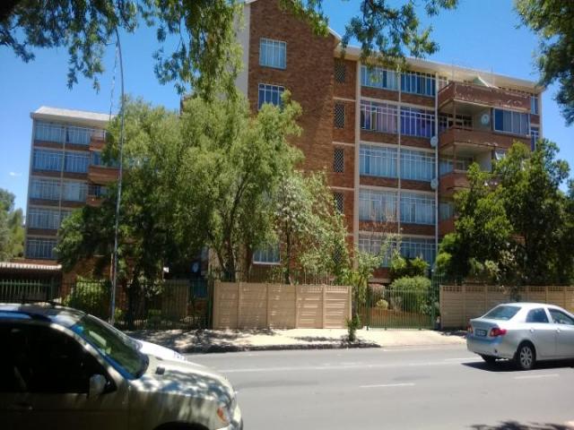 3 Bedroom Apartment for Sale For Sale in Bloemfontein - Private Sale - MR096763